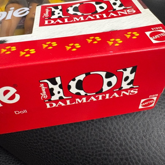 Barbie 101 Dalmatians Doll in Red and Black Outfit vintage 1998 NEW - Picture 5 of 7